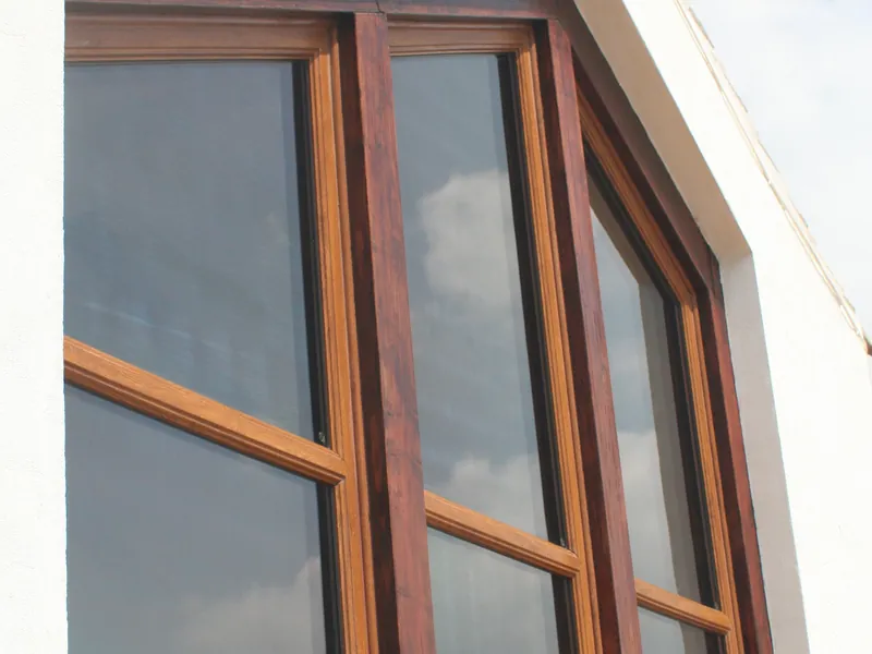 Bay Windows — Gallery South Kensington
